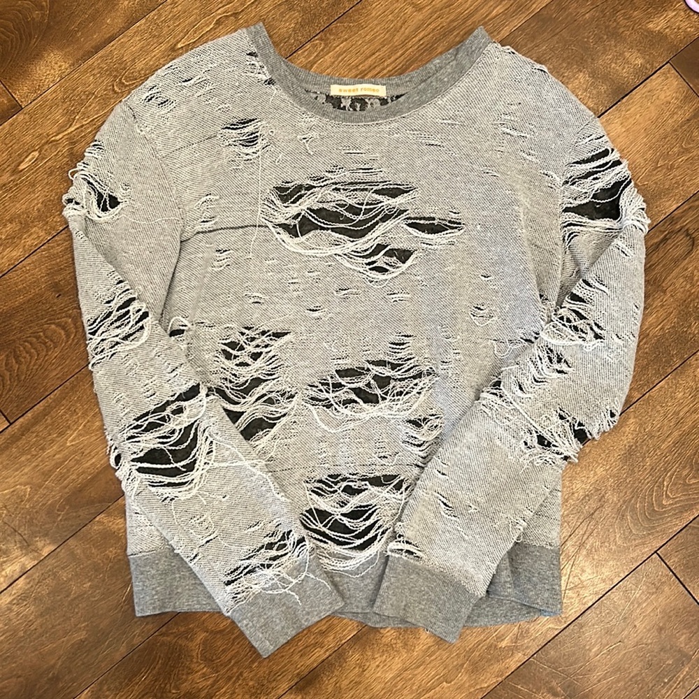 Good condition womens deconstructed pullover grey sweatshirt. Size small